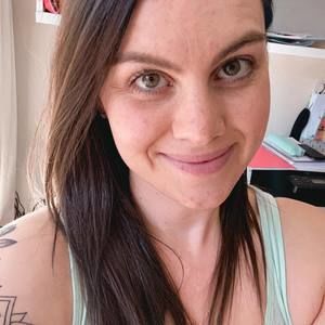 Meet your Posher, Danielle